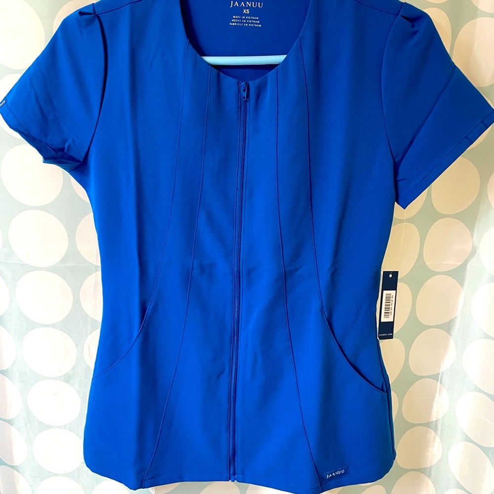Jaanuu x small women’s princess zip front top